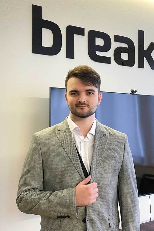 Porträt von Valerian, Developer bei Break Media